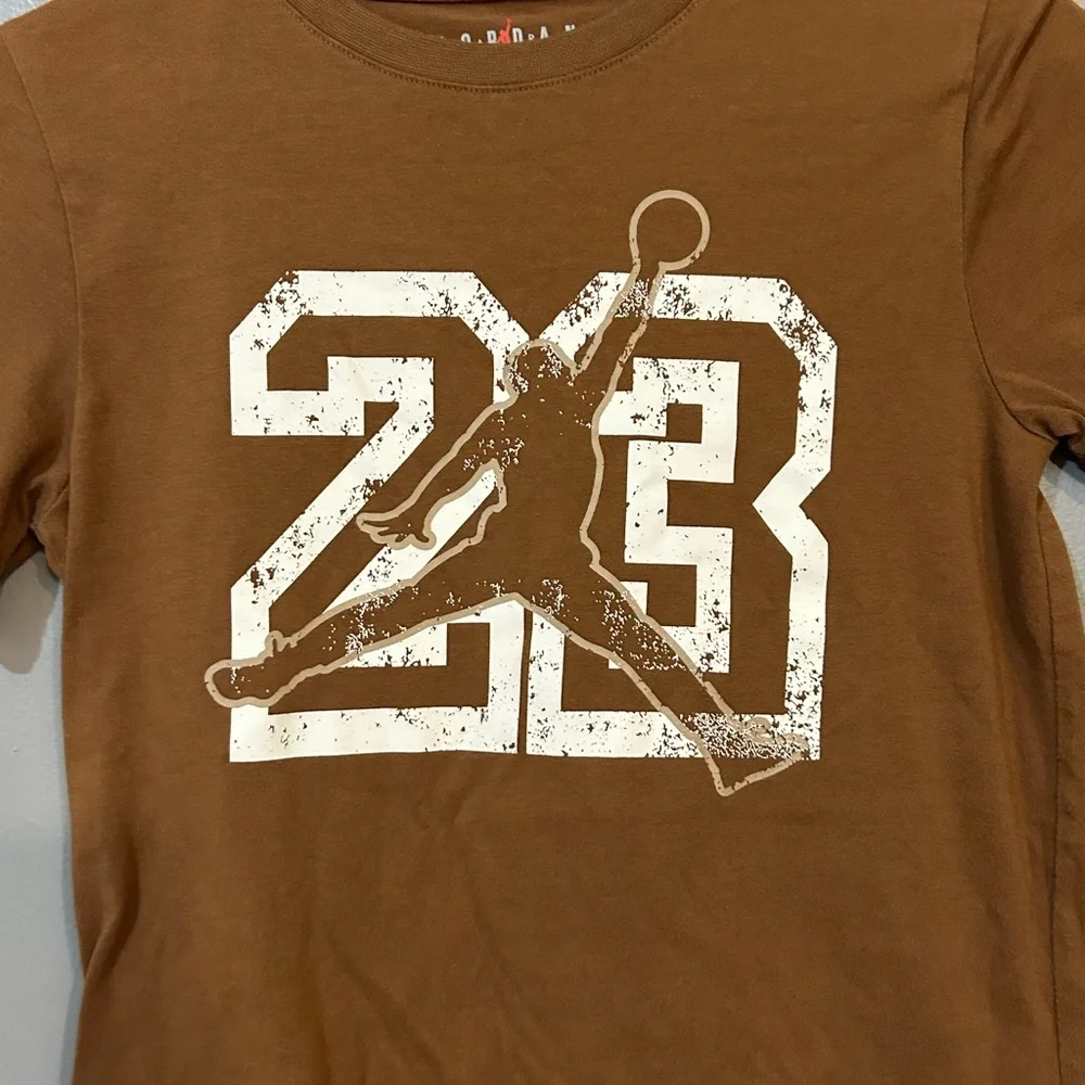 Jordan Brown Short Sleeve '23' Graphic Tee